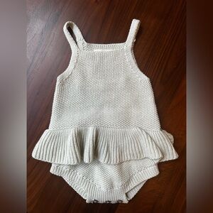 Quincy Mae Knit Ruffle Romper (3-6m)- mint